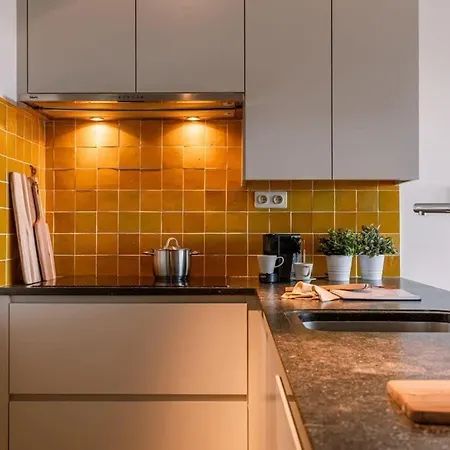 Huswell - Charming Near The With Balcony Апартаменты Де Панбархат