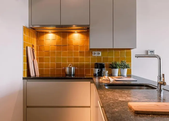 Huswell - Charming Near The With Balcony Апартаменты Де Панбархат