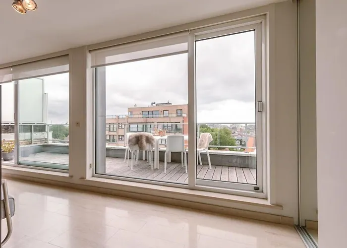 Huswell - Charming Near The With Balcony Appartement De Panne