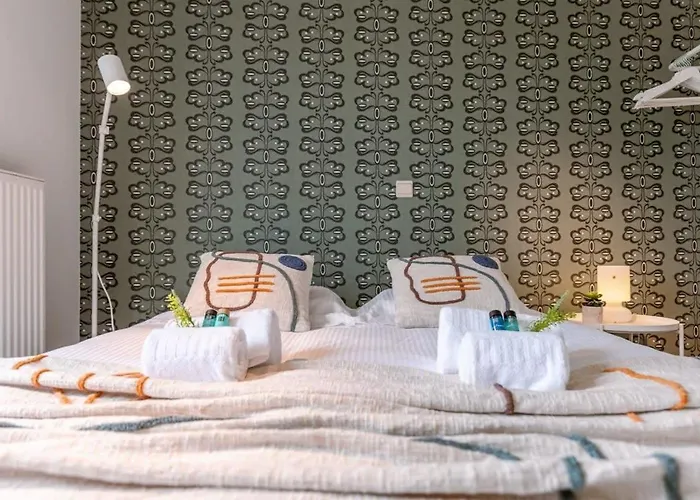 Appartement Huswell - Charming Near The With Balcony *