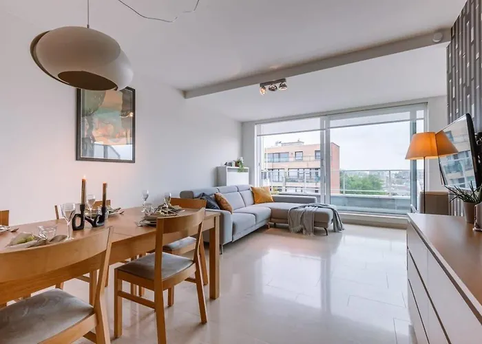 Appartement Huswell - Charming Near The With Balcony *