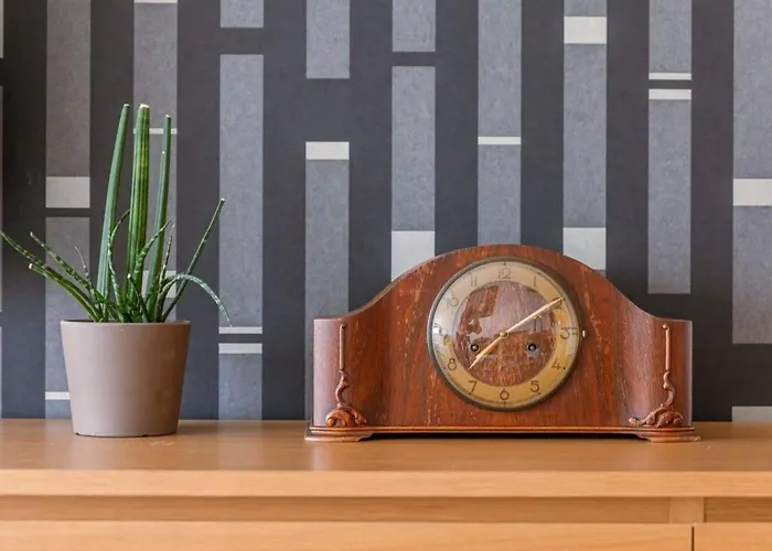 Appartement Huswell - Charming Near The With Balcony