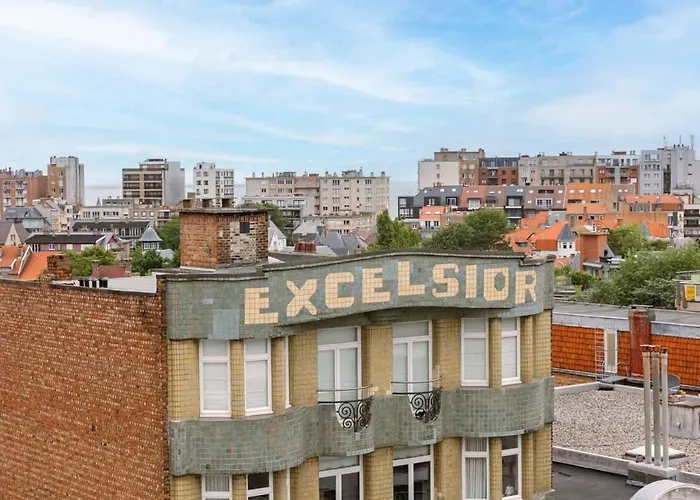 Huswell - Charming Near The With Balcony Appartement